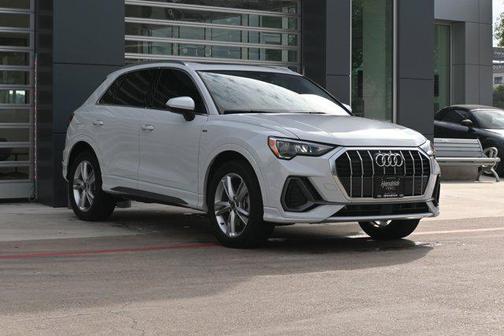 2022 Audi Q3 Premium 45 TFSI S line quattro Tiptronic