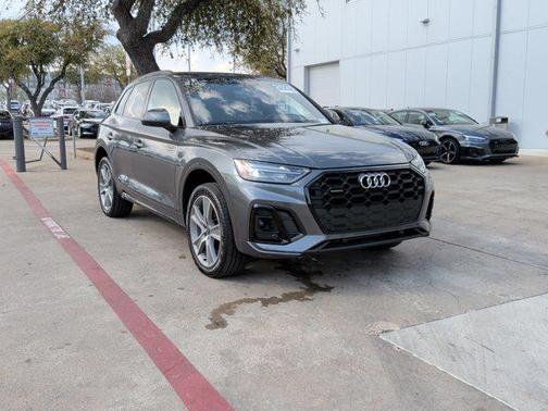 2025 Audi Q5 Premium 45 TFSI S line quattro