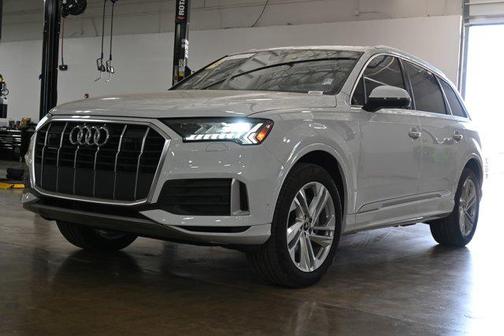 2024 Audi Q7 Premium Plus 45 TFSI quattro Tiptronic