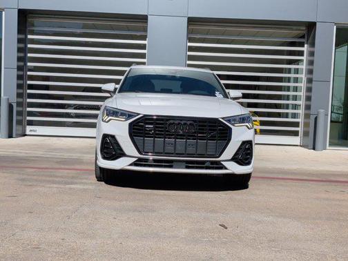 2022 Audi Q3 Premium Plus 45 TFSI S line quattro Tiptronic