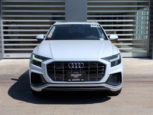 2021 Audi Q8 Premium Plus 55 TFSI quattro Tiptronic