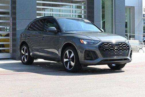 2023 Audi Q5 S line Premium Plus