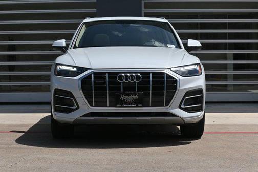 2024 Audi Q5 Premium Plus 40 TFSI quattro S tronic