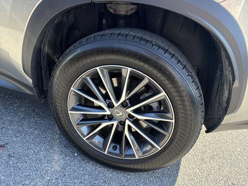 2024 Lexus NX 350h Premium