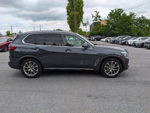Arctic Gray Metallic 2021 BMW X5 xDrive40i