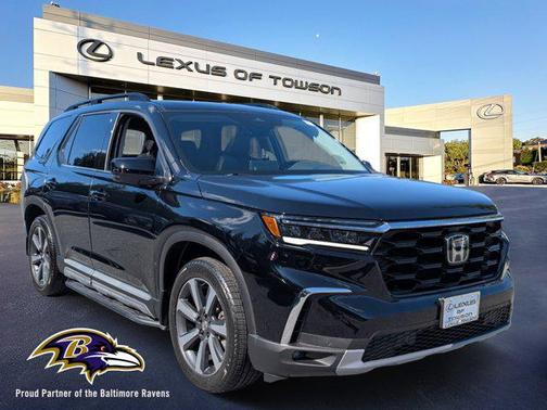 2023 Honda Pilot Touring 8-Passenger