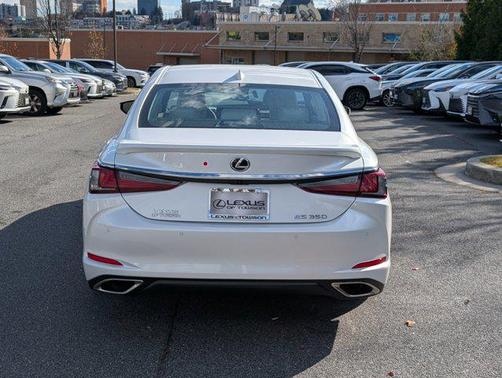 2025 Lexus ES 350 Base