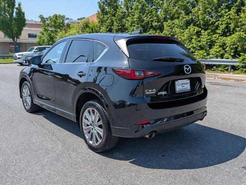 2022 Mazda CX-5 Signature