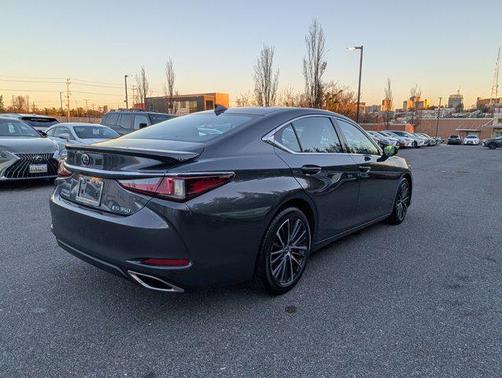 2025 Lexus ES 350 Base