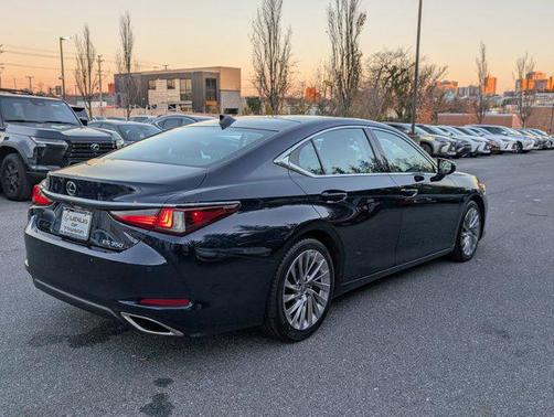 2019 Lexus ES 350 Base
