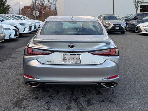 2025 Lexus ES 350 Base