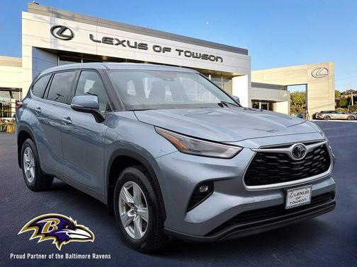 2022 Toyota Highlander LE
