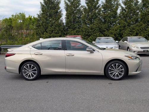 2021 Lexus ES 250 Base