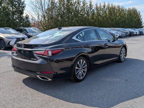 2021 Lexus ES 350 Base