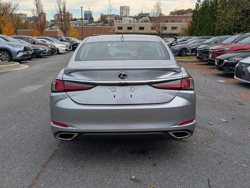 2023 Lexus ES 350 Base