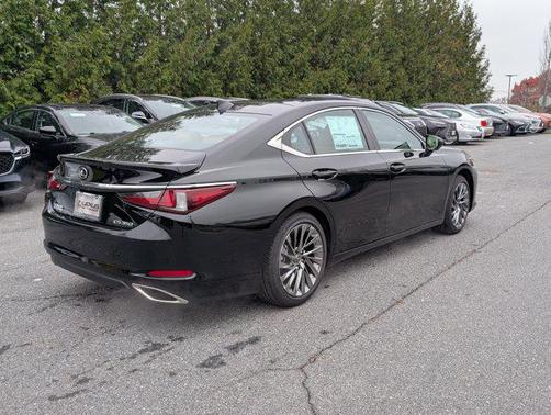 2025 Lexus ES 350 Ultra Luxury