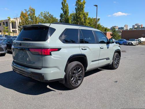 2024 Toyota Sequoia Platinum
