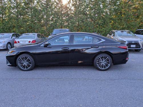 2023 Lexus ES 350 Base