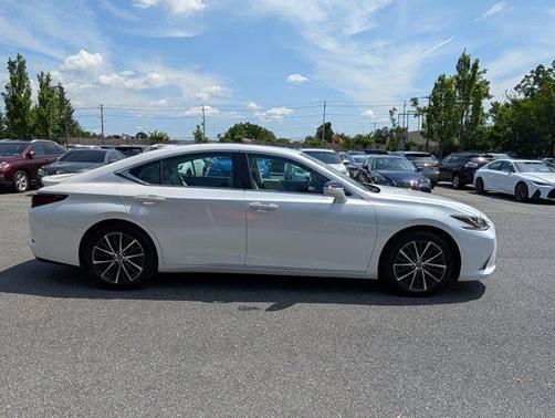 2023 Lexus ES 350 Base