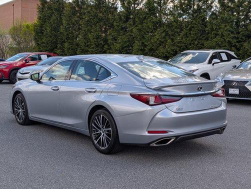 2022 Lexus ES 350 Base