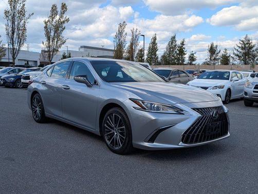 2022 Lexus ES 350 Base