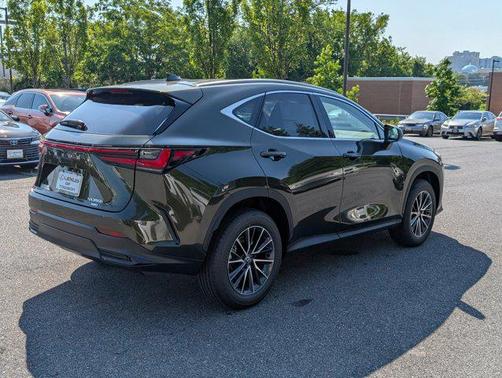 2025 Lexus NX 350h Premium