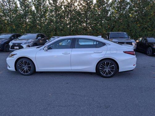 2023 Lexus ES 350 Base