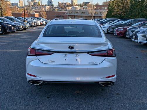 2023 Lexus ES 350 Base