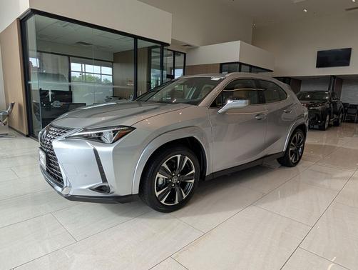 Iridium 2026 Lexus UX 300h Premium