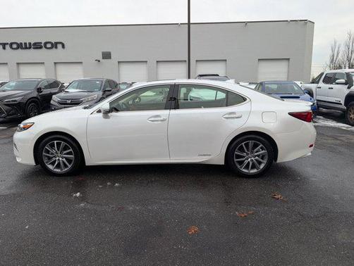 2018 Lexus ES 300h Base