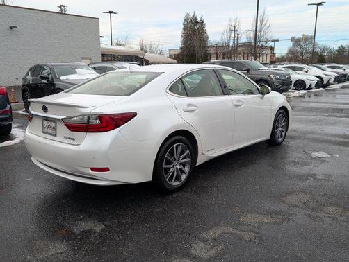 2018 Lexus ES 300h Base