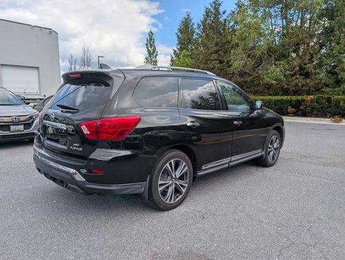 Magnetic Black Pearl 2019 Nissan Pathfinder Platinum