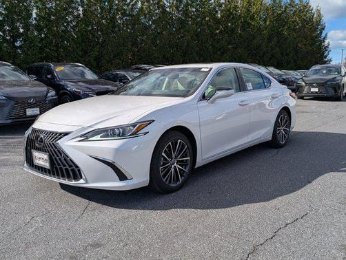 2025 Lexus ES 350 Base