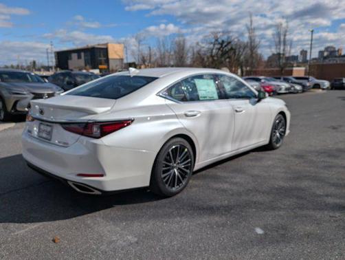 2025 Lexus ES 350 Base