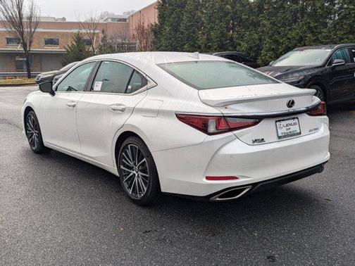 2025 Lexus ES 350 Base