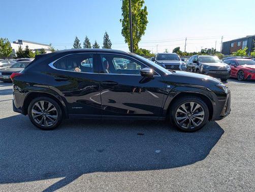 Caviar 2022 Lexus UX 250h F Sport