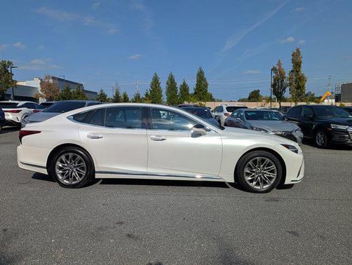 2022 Lexus LS 500 Base