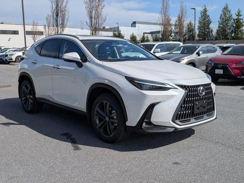 2025 Lexus NX 450h+ Luxury