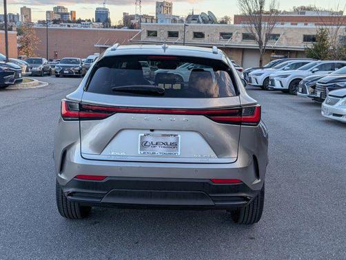 2022 Lexus NX 350h Premium