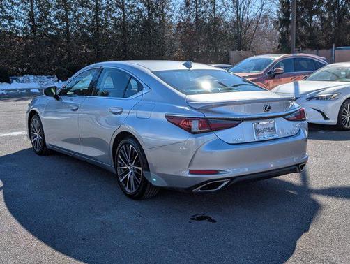 2023 Lexus ES 350 Base