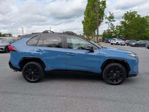 2023 Toyota RAV4 Hybrid SE