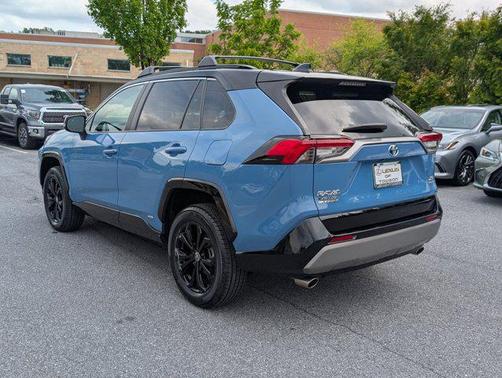 2023 Toyota RAV4 Hybrid SE