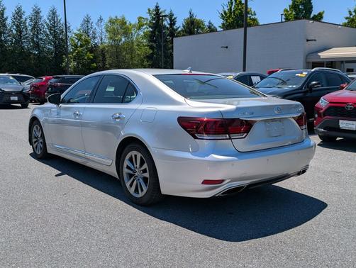 Liquid Platinum 2013 Lexus LS 460 Base