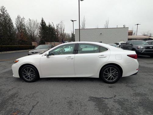 2018 Lexus ES 350 Base
