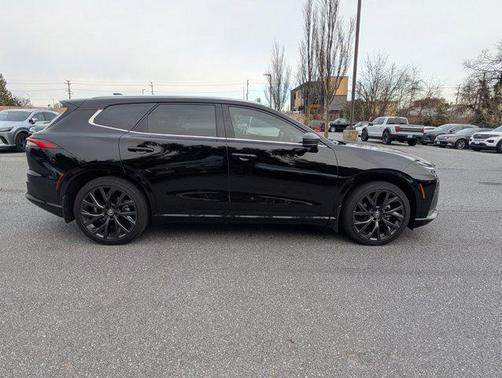 2025 Toyota Crown Signia Limited