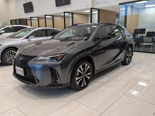 2025 Lexus UX 300h F SPORT Design