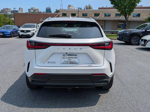 2025 Lexus NX 350h Luxury
