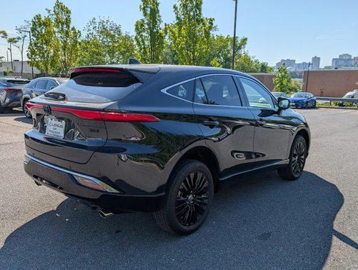 2023 Toyota Venza XLE