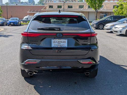 2023 Toyota Venza XLE