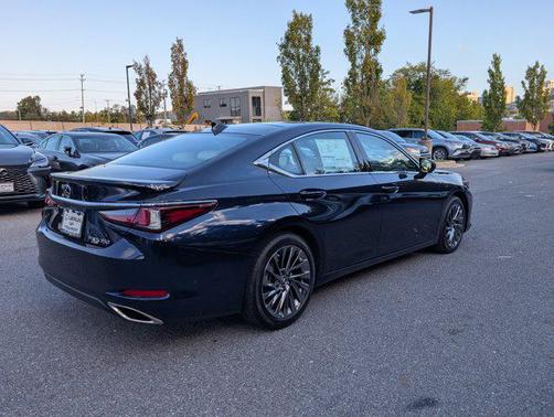 2025 Lexus ES 350 Ultra Luxury